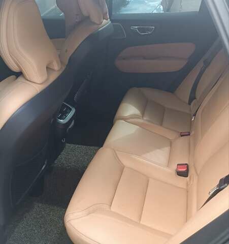 Чорний Вольво ХС60, об'ємом двигуна 1.97 л та пробігом 200 тис. км за 32000 $, фото 22 на Automoto.ua