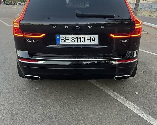 Черный Вольво ХС60, объемом двигателя 1.97 л и пробегом 42 тыс. км за 33000 $, фото 1 на Automoto.ua