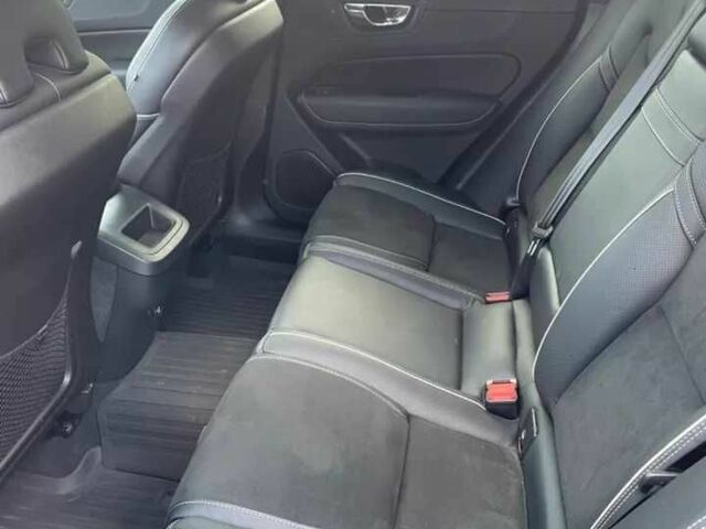 Чорний Вольво ХС60, об'ємом двигуна 2 л та пробігом 61 тис. км за 14000 $, фото 8 на Automoto.ua