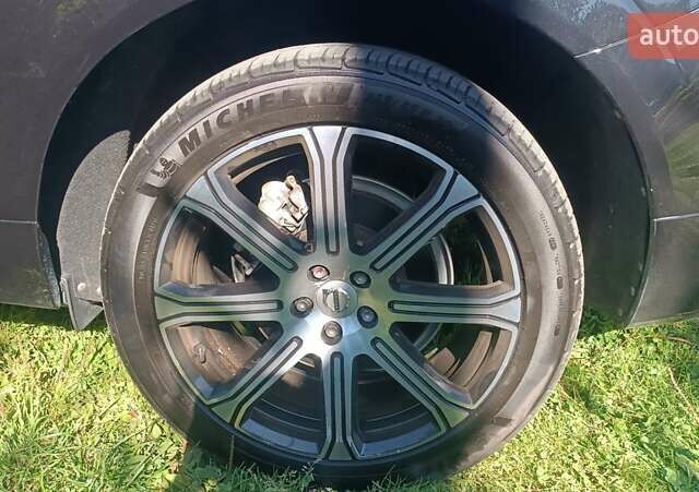 Чорний Вольво ХС60, об'ємом двигуна 1.97 л та пробігом 200 тис. км за 32000 $, фото 10 на Automoto.ua