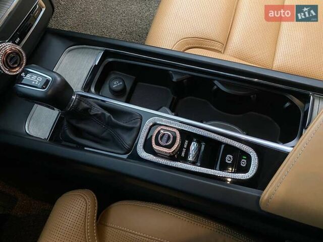 Черный Вольво ХС60, объемом двигателя 1.97 л и пробегом 200 тыс. км за 32000 $, фото 21 на Automoto.ua
