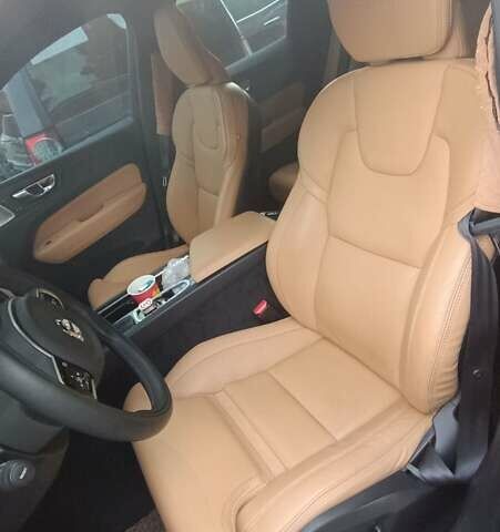 Чорний Вольво ХС60, об'ємом двигуна 1.97 л та пробігом 200 тис. км за 32000 $, фото 17 на Automoto.ua