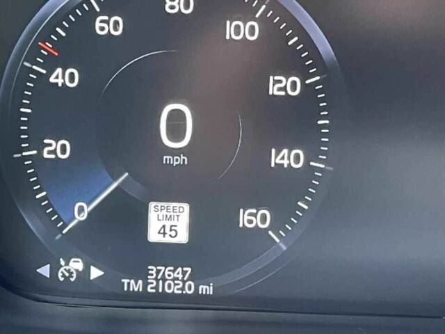 Чорний Вольво ХС60, об'ємом двигуна 2 л та пробігом 61 тис. км за 14000 $, фото 7 на Automoto.ua