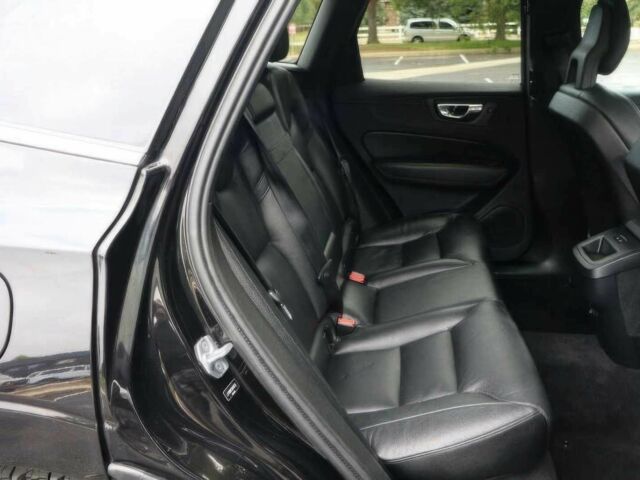 Вольво ХС60 2019 в Киеве на Automoto.ua Черный Вольво ХС60, объемом двигателя 2 л и пробегом 45 тыс. км за 6500 $, фото 10 на Automoto.ua