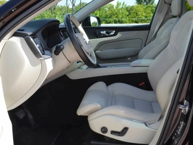 Черный Вольво ХС60, объемом двигателя 2 л и пробегом 87 тыс. км за 16000 $, фото 10 на Automoto.ua