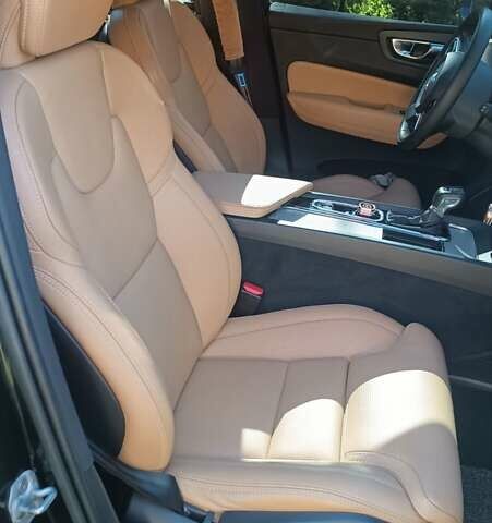 Чорний Вольво ХС60, об'ємом двигуна 1.97 л та пробігом 200 тис. км за 32000 $, фото 21 на Automoto.ua