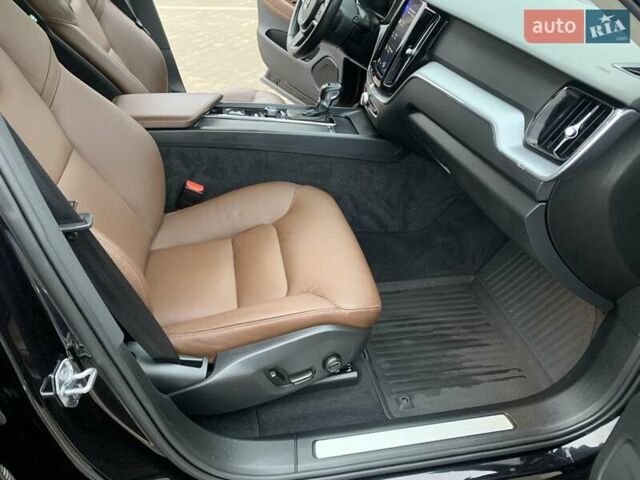 Черный Вольво ХС60, объемом двигателя 1.97 л и пробегом 78 тыс. км за 30000 $, фото 37 на Automoto.ua