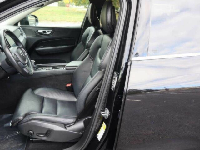 Вольво ХС60 2019 в Киеве на Automoto.ua Черный Вольво ХС60, объемом двигателя 2 л и пробегом 45 тыс. км за 6500 $, фото 8 на Automoto.ua