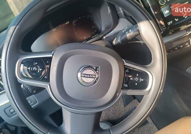 Чорний Вольво ХС60, об'ємом двигуна 1.97 л та пробігом 200 тис. км за 32000 $, фото 26 на Automoto.ua