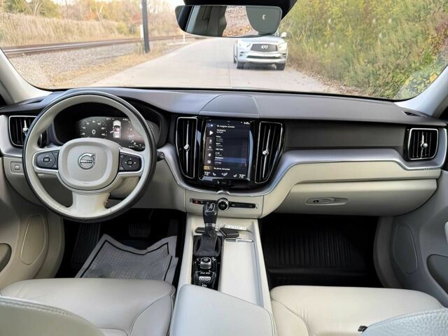 Черный Вольво ХС60, объемом двигателя 2 л и пробегом 30 тыс. км за 9900 $, фото 9 на Automoto.ua