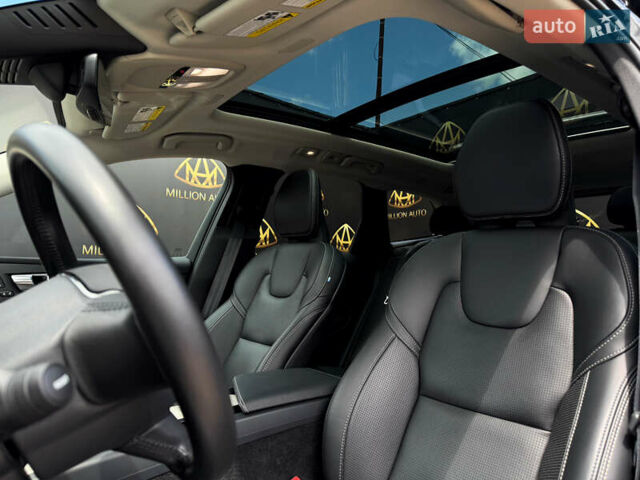 Черный Вольво ХС60, объемом двигателя 2 л и пробегом 34 тыс. км за 52700 $, фото 9 на Automoto.ua