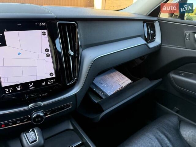 Чорний Вольво ХС60, об'ємом двигуна 2 л та пробігом 244 тис. км за 29700 $, фото 29 на Automoto.ua