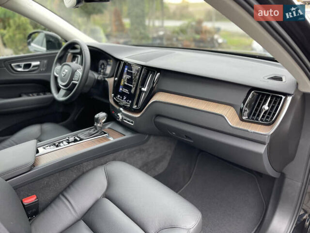 Вольво ХС60 2021 в Луцке на Automoto.ua Черный Вольво ХС60, объемом двигателя 2 л и пробегом 24 тыс. км за 35000 $, фото 28 на Automoto.ua
