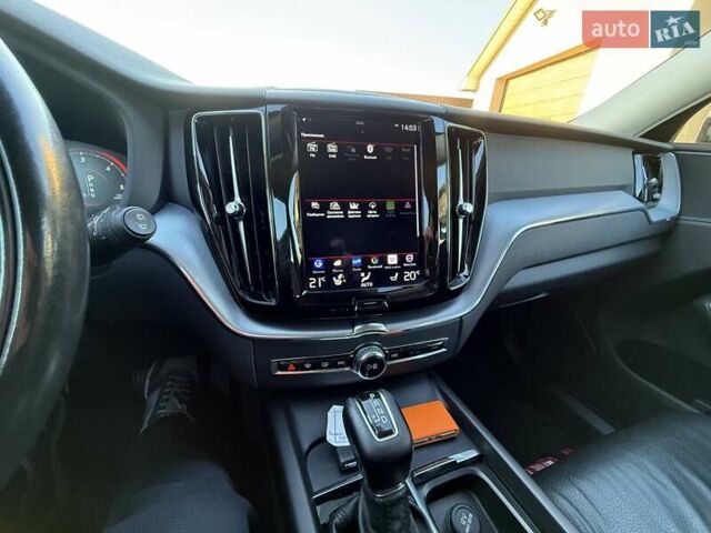 Чорний Вольво ХС60, об'ємом двигуна 2 л та пробігом 244 тис. км за 29700 $, фото 21 на Automoto.ua