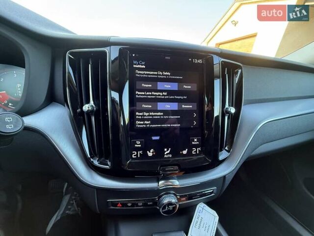 Чорний Вольво ХС60, об'ємом двигуна 2 л та пробігом 244 тис. км за 29700 $, фото 41 на Automoto.ua