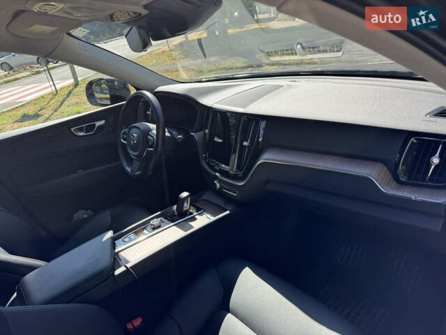 Чорний Вольво ХС60, об'ємом двигуна 1.97 л та пробігом 73 тис. км за 39000 $, фото 17 на Automoto.ua