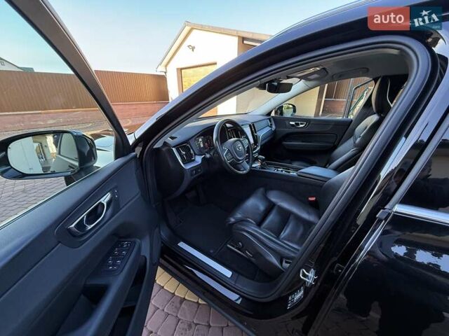 Чорний Вольво ХС60, об'ємом двигуна 2 л та пробігом 244 тис. км за 29700 $, фото 12 на Automoto.ua