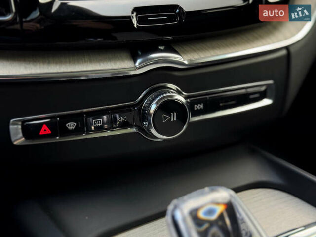 Черный Вольво ХС60, объемом двигателя 2 л и пробегом 34 тыс. км за 52700 $, фото 28 на Automoto.ua