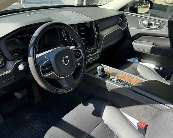 Чорний Вольво ХС60, об'ємом двигуна 1.97 л та пробігом 73 тис. км за 39000 $, фото 15 на Automoto.ua