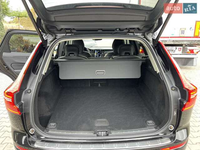 Вольво ХС60 2021 в Луцке на Automoto.ua Черный Вольво ХС60, объемом двигателя 2 л и пробегом 24 тыс. км за 35000 $, фото 24 на Automoto.ua