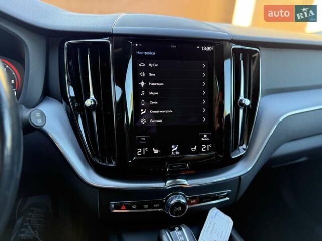 Чорний Вольво ХС60, об'ємом двигуна 2 л та пробігом 244 тис. км за 29700 $, фото 31 на Automoto.ua