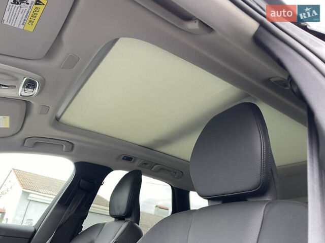 Вольво ХС60 2021 в Луцке на Automoto.ua Черный Вольво ХС60, объемом двигателя 2 л и пробегом 24 тыс. км за 35000 $, фото 42 на Automoto.ua