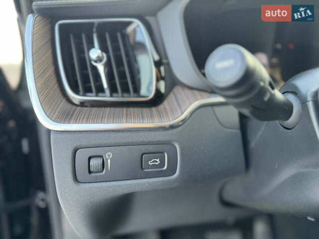 Черный Вольво ХС60, объемом двигателя 1.97 л и пробегом 96 тыс. км за 43000 $, фото 33 на Automoto.ua