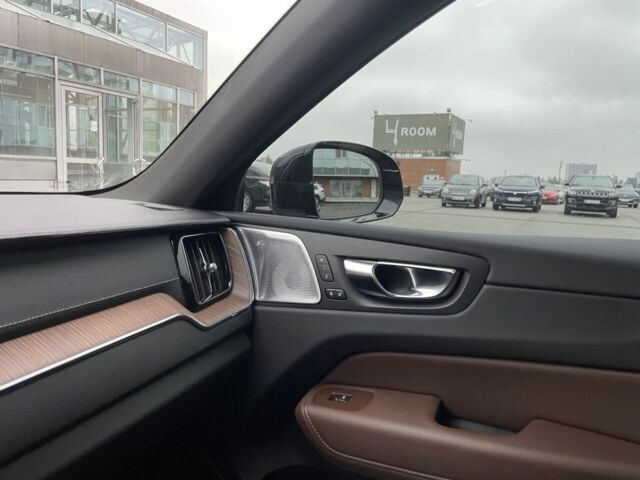 Черный Вольво ХС60, объемом двигателя 2 л и пробегом 45 тыс. км за 49000 $, фото 5 на Automoto.ua