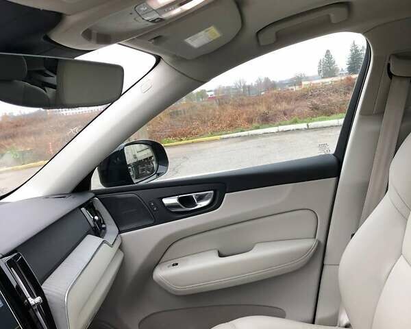 Чорний Вольво ХС60, об'ємом двигуна 1.97 л та пробігом 27 тис. км за 47700 $, фото 23 на Automoto.ua