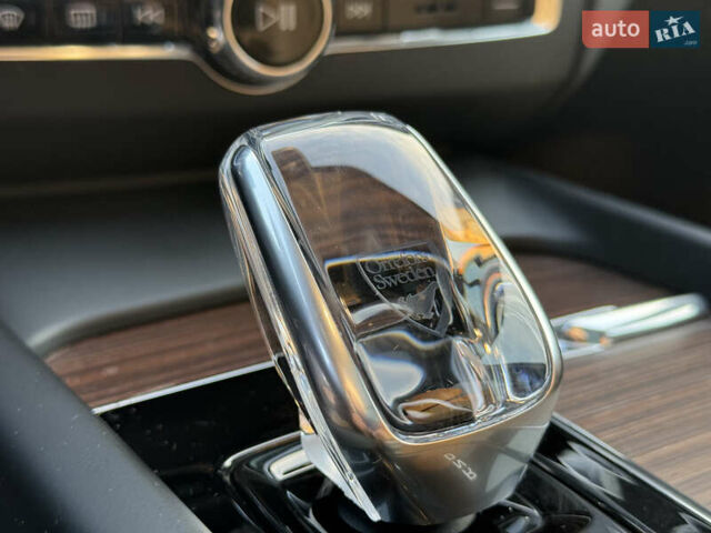 Черный Вольво ХС60, объемом двигателя 1.97 л и пробегом 96 тыс. км за 43000 $, фото 49 на Automoto.ua