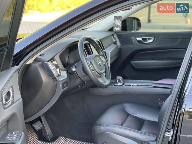 Вольво ХС60 2023 в Черновцах на Automoto.ua Черный Вольво ХС60, объемом двигателя 2 л и пробегом 29 тыс. км за 39000 $, фото 4 на Automoto.ua