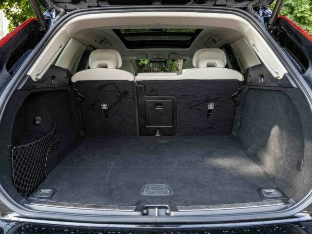 Черный Вольво ХС60, объемом двигателя 0 л и пробегом 18 тыс. км за 25000 $, фото 9 на Automoto.ua