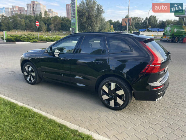 Вольво ХС60 2024 в Киеве на Automoto.ua Черный Вольво ХС60, объемом двигателя 2 л и пробегом 5 тыс. км за 57000 $, фото 7 на Automoto.ua