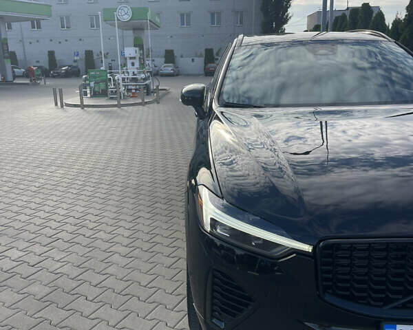 Вольво ХС60 2024 в Киеве на Automoto.ua Черный Вольво ХС60, объемом двигателя 2 л и пробегом 5 тыс. км за 57000 $, фото 12 на Automoto.ua