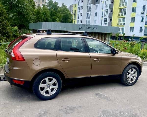 Коричневий Вольво ХС60, об'ємом двигуна 2.4 л та пробігом 325 тис. км за 10999 $, фото 6 на Automoto.ua