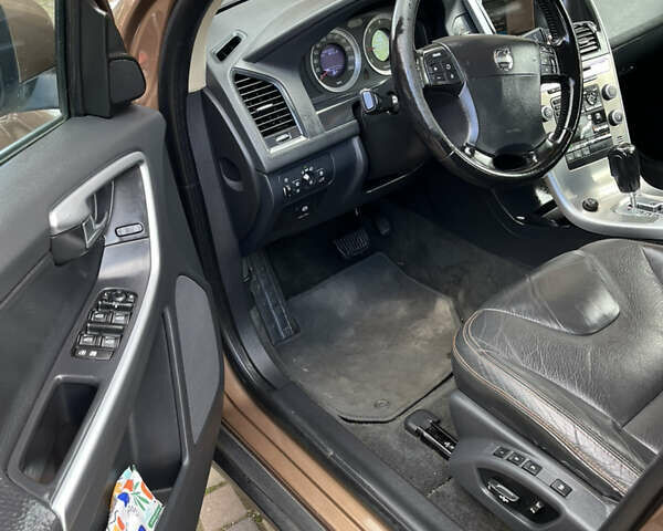 Коричневый Вольво ХС60, объемом двигателя 2.4 л и пробегом 197 тыс. км за 12777 $, фото 15 на Automoto.ua