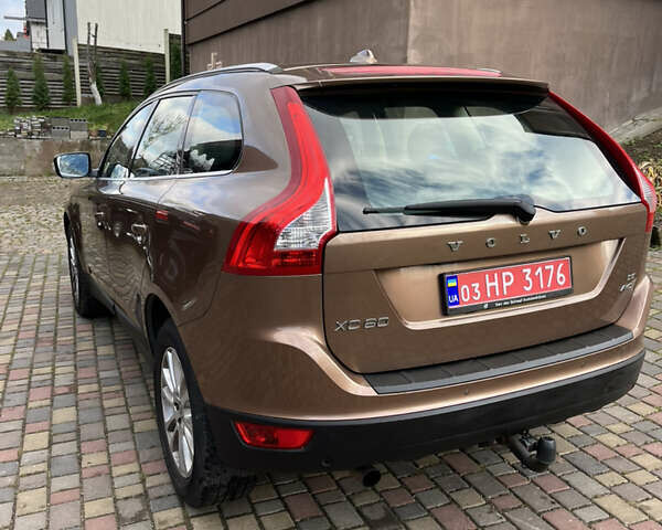 Коричневый Вольво ХС60, объемом двигателя 2.4 л и пробегом 197 тыс. км за 12777 $, фото 5 на Automoto.ua