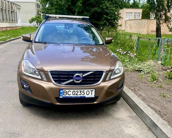 Коричневий Вольво ХС60, об'ємом двигуна 2.4 л та пробігом 325 тис. км за 10999 $, фото 4 на Automoto.ua