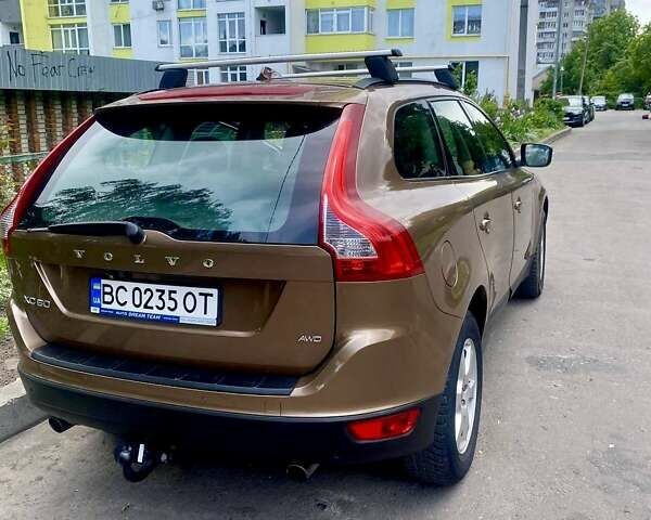 Коричневий Вольво ХС60, об'ємом двигуна 2.4 л та пробігом 325 тис. км за 10999 $, фото 3 на Automoto.ua