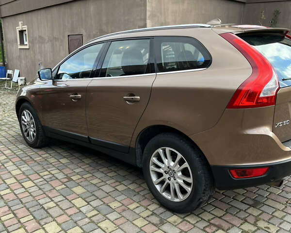 Коричневый Вольво ХС60, объемом двигателя 2.4 л и пробегом 197 тыс. км за 12777 $, фото 6 на Automoto.ua