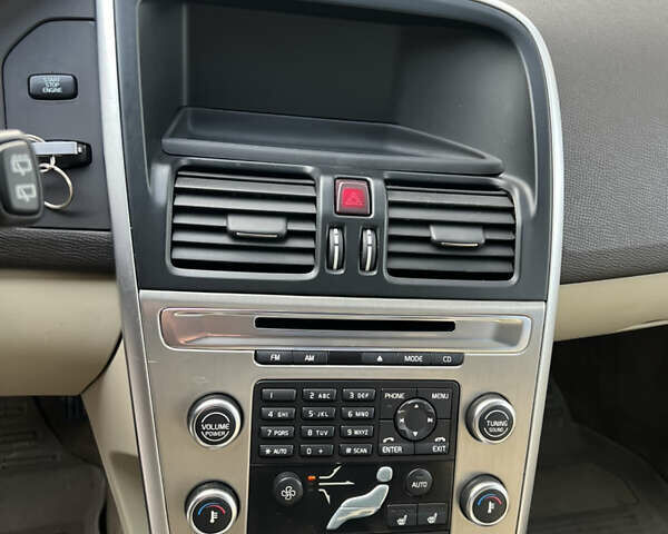 Коричневий Вольво ХС60, об'ємом двигуна 2.4 л та пробігом 275 тис. км за 14500 $, фото 29 на Automoto.ua