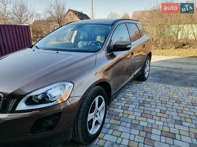 Коричневый Вольво ХС60, объемом двигателя 2.4 л и пробегом 208 тыс. км за 13500 $, фото 5 на Automoto.ua