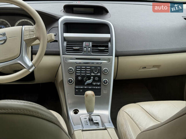 Коричневий Вольво ХС60, об'ємом двигуна 2.95 л та пробігом 196 тис. км за 12500 $, фото 9 на Automoto.ua