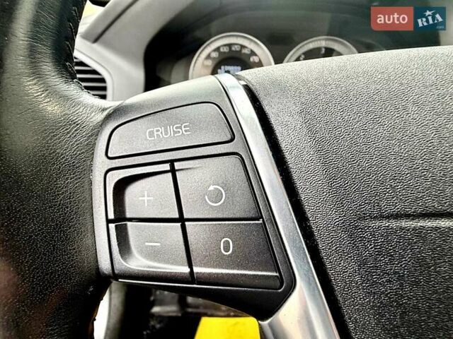 Вольво ХС60 2012 в Киеве на Automoto.ua Коричневый Вольво ХС60, объемом двигателя 2.4 л и пробегом 139 тыс. км за 15200 $, фото 64 на Automoto.ua