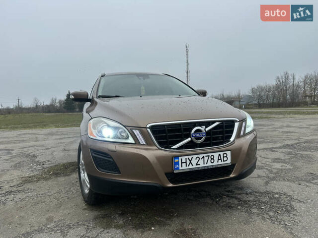 Коричневый Вольво ХС60, объемом двигателя 2.4 л и пробегом 302 тыс. км за 12900 $, фото 10 на Automoto.ua