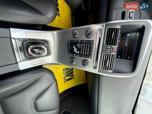 Вольво ХС60 2012 в Киеве на Automoto.ua Коричневый Вольво ХС60, объемом двигателя 2.4 л и пробегом 139 тыс. км за 15200 $, фото 38 на Automoto.ua