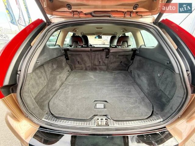 Вольво ХС60 2012 в Киеве на Automoto.ua Коричневый Вольво ХС60, объемом двигателя 2.4 л и пробегом 139 тыс. км за 15200 $, фото 50 на Automoto.ua