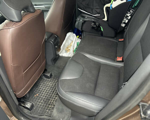 Коричневый Вольво ХС60, объемом двигателя 2.4 л и пробегом 302 тыс. км за 12900 $, фото 22 на Automoto.ua