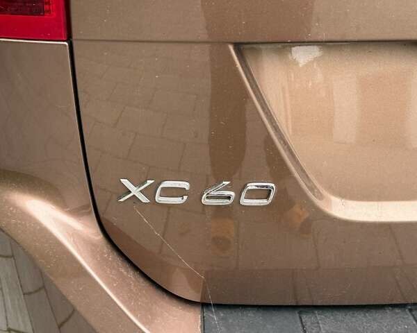 Коричневый Вольво ХС60, объемом двигателя 3 л и пробегом 94 тыс. км за 18752 $, фото 3 на Automoto.ua