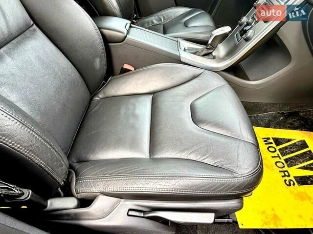 Вольво ХС60 2012 в Киеве на Automoto.ua Коричневый Вольво ХС60, объемом двигателя 2.4 л и пробегом 139 тыс. км за 15200 $, фото 59 на Automoto.ua